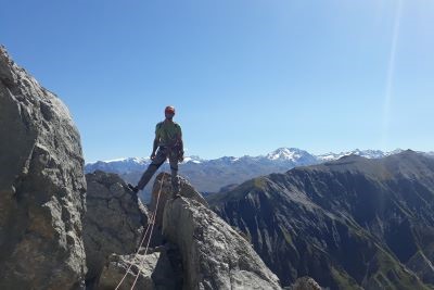 activite Grandes voies d'escalade et alpinisme rocheux