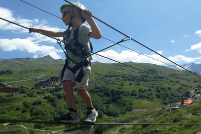 activite Montagne Aventure enfant aux Menuires